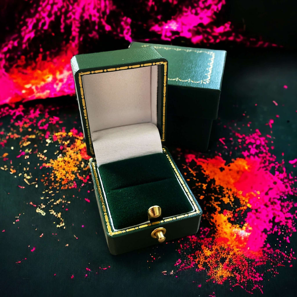 Rectangle Ring Box Antique Style Rectangle Ring Box Green - BOX FOR BRITAIN