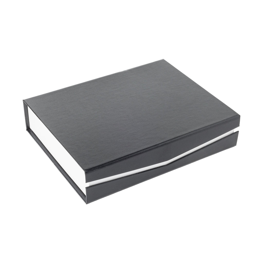 NECKLACE COLLARETTE BOX IN BLACK & WHITE WITH MAGNETIC LID - BOX FOR BRITAIN